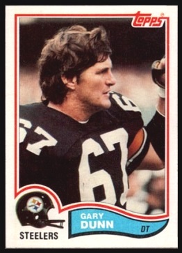 Gary Dunn 1982 Topps football card