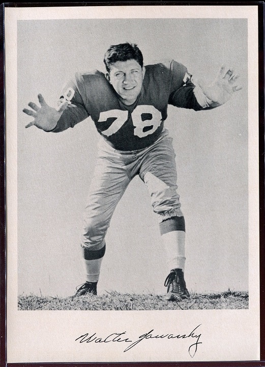 Walt Yowarsky 1957 Giants Team Issue football card