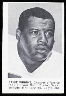 Ernie Wright 1961 Golden Tulip Chargers football card