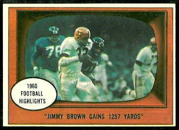 Jimmy Brown gains 1257 yards 1961 Topps football card Jimmy Brown gains 1257 yards 1961 Topps football card