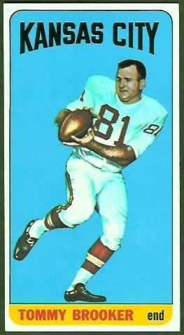 Tommy Brooker 1965 Topps football card