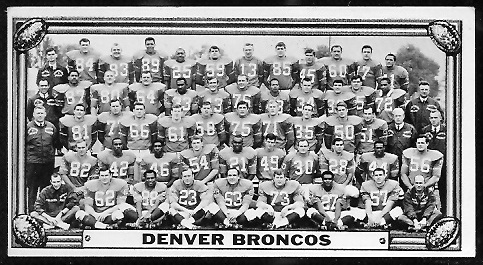 Denver Broncos 1968 Topps Test Team Photos football card