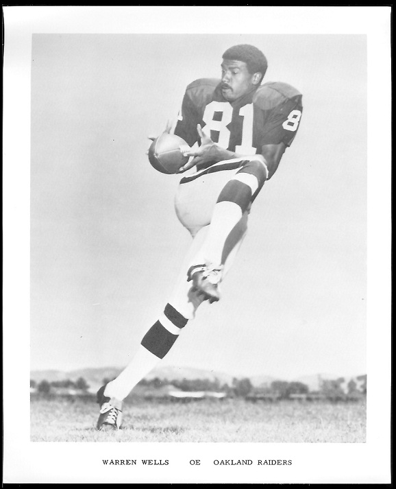 Warren Wells 1969 Raiders Team Issue football card