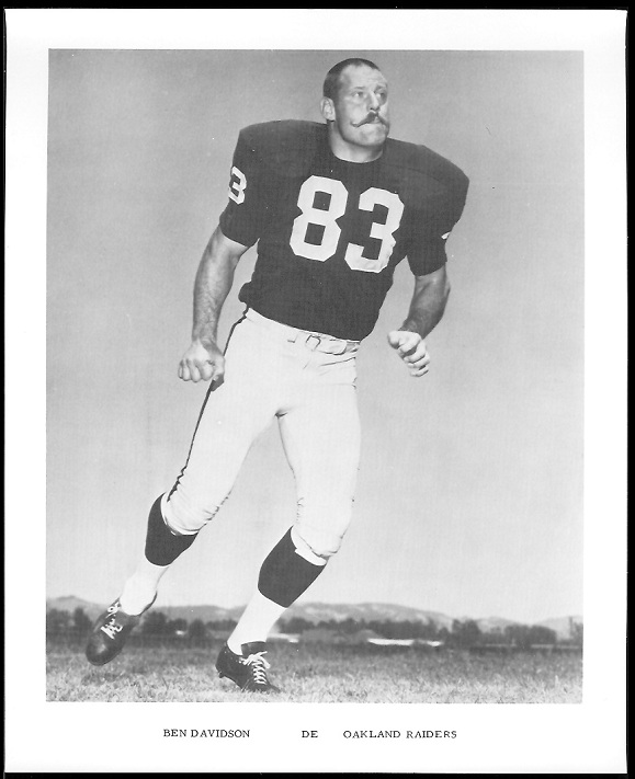 Ben Davidson 1969 Raiders Team Issue football card