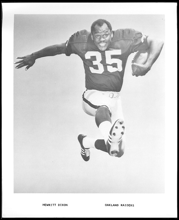 Hewritt Dixon 1969 Raiders Team Issue football card