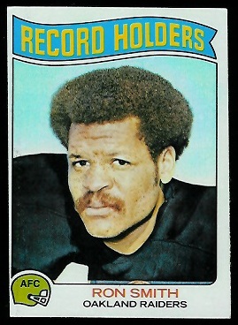 Ron Smith - Record Holder 1975 Topps football card Ron Smith - Record Holder 1975 Topps football card