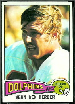 Vern Den Herder 1975 Topps football card