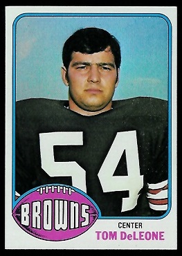 Tom DeLeone 1976 Topps football card