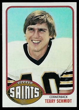 Terry Schmidt 1976 Topps football card