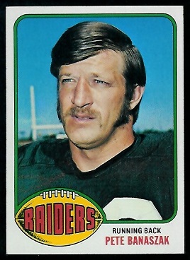 Pete Banaszak 1976 Topps football card