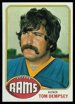 Tom Dempsey 1976 Topps football card