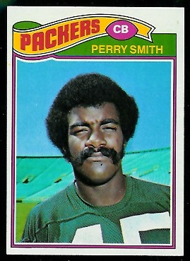 Perry Smith 1977 Topps football card Perry Smith 1977 Topps football card