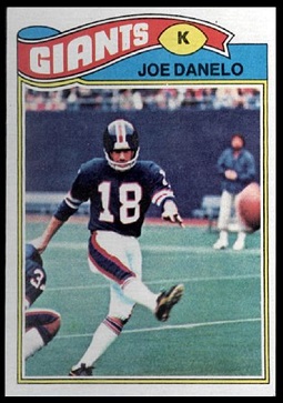 Joe Danelo 1977 Topps football card