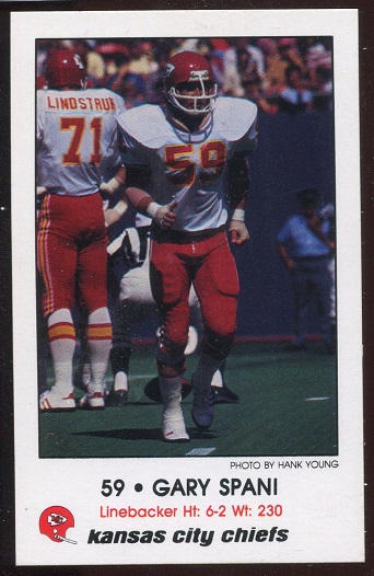 Gary Spani 1980 Chiefs Police football card Gary Spani 1980 Chiefs Police football card